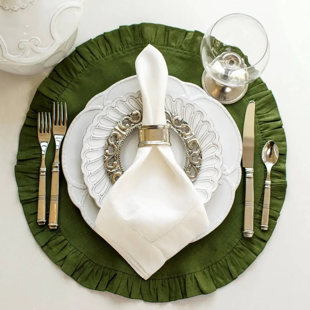 Round Ruffle Linen Placemats
